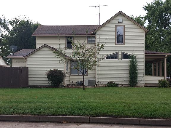 5th image of 1148 N Clarkson St
