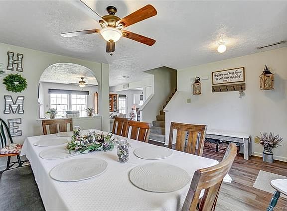 3rd image of 3325 Table Rock Dr
