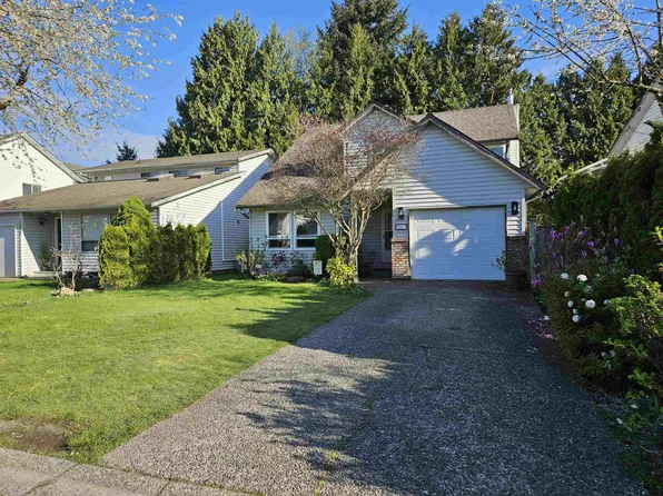 15429 90th Ave, Surrey, BC V3R 9J5