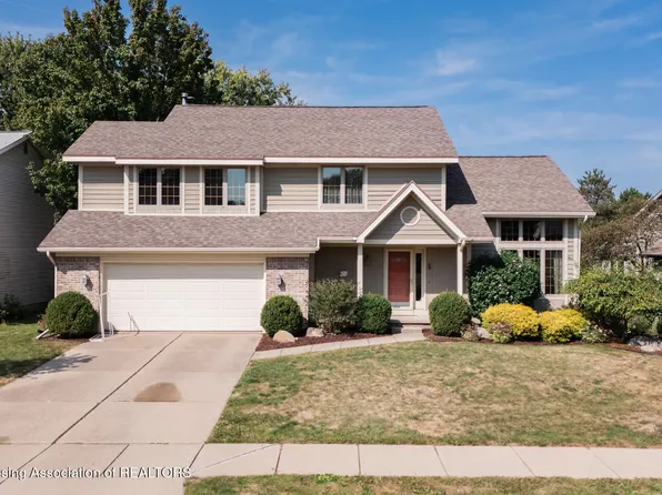 6510 Conestoga Dr, Lansing, MI 48917