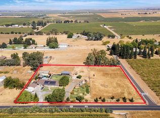17381 E Collier Rd, Acampo, CA 95220
