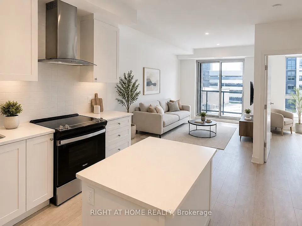 55 Duke St W #313