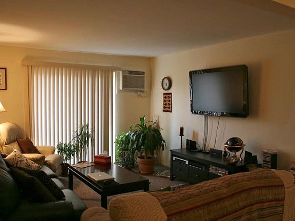 4th image of 1075 Knoll Ln APT 302