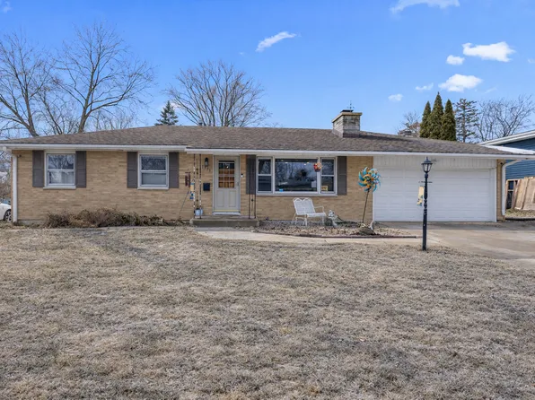 1325 Amber Dr, Montgomery, IL 60538