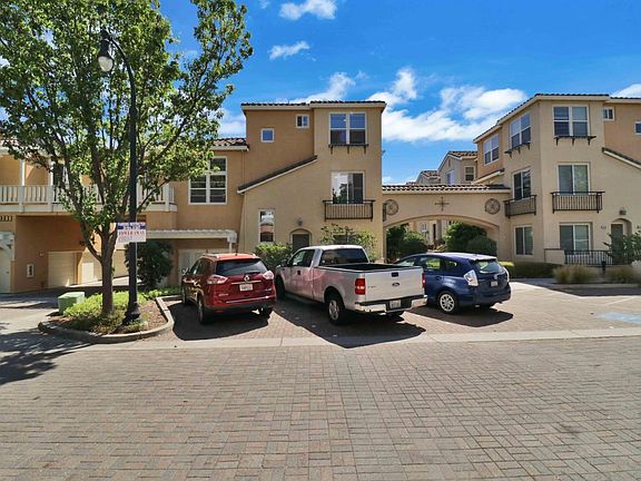3rd image of 10280 Park Green Ln Unit 839