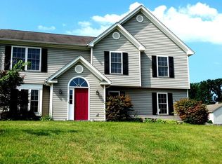 3140 Valley Stream Dr, Roanoke, VA 24014
