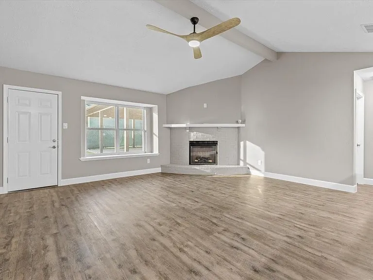 9426 Willow Wood Ln — Photo 13