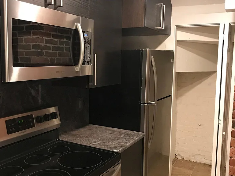 Microwave that vents smells and cooking smoke OUTSIDE!