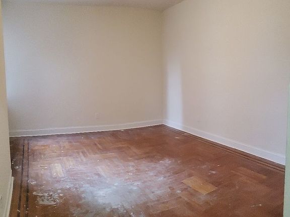 5th image of 723 E 27th St #4Z