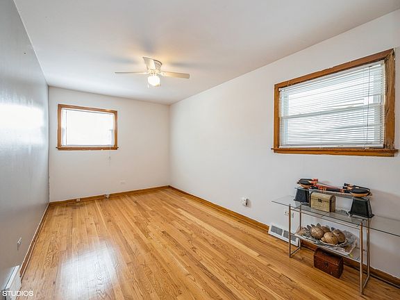 5th image of 545 Morris Ave