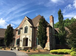 2175 Loch Highland Dr, Dexter, MI 48130