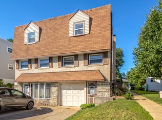 2825 Shelley Rd, Philadelphia, PA 19152
