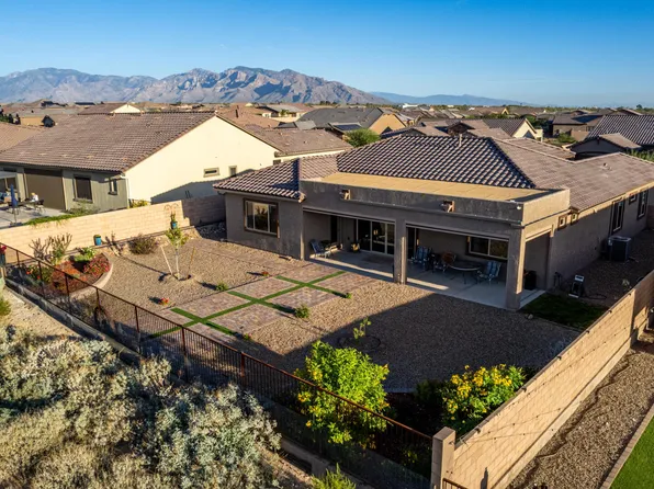 10731 N Cactus Point Dr, Tucson, AZ 85742