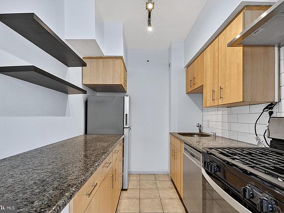 5th image of 1711 Massachusetts Ave NW #118