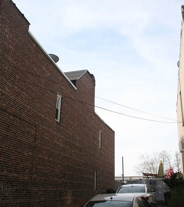 1st image of 23 Fox Pl