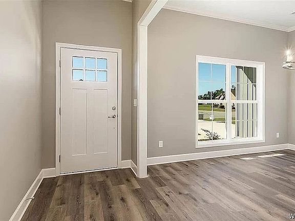 5th image of 3010 Jamie Ln