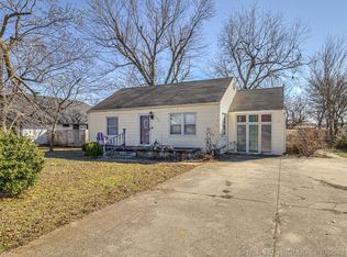 307 W Knoxville St, Broken Arrow, OK 74012