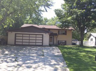 16164 Pamela Ct, Oak Forest, IL 60452