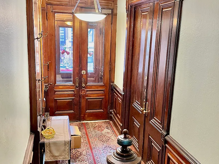 241 W 71st St #3 — Photo 7