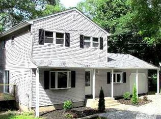 6 Shirley St, Wading River, NY 11792