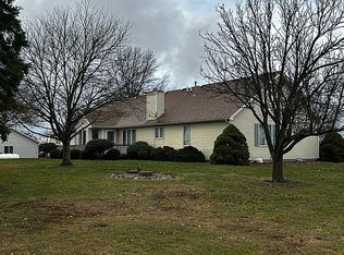 14048 Sycamore Ln, Clinton, IL 61727