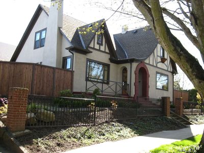 910 NE Knott St, Portland, OR, 97212