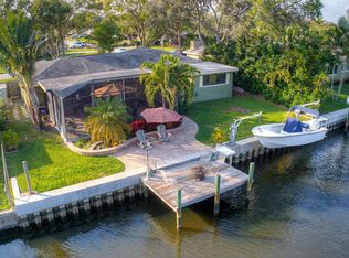 9791 Oak St NE, Saint Petersburg, FL 33702