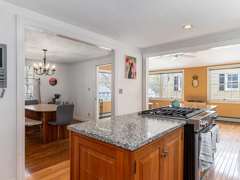 51 Lynn Fells Pkwy — Photo 8