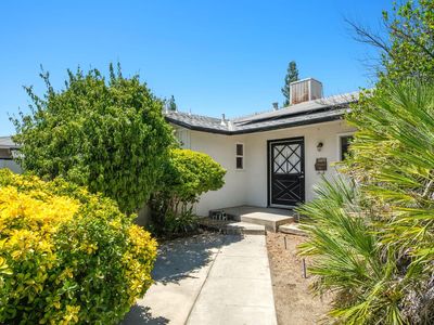 1305 De Cesari Ave, Madera, CA, 93637