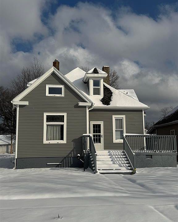 1st image of 129 W 19th St