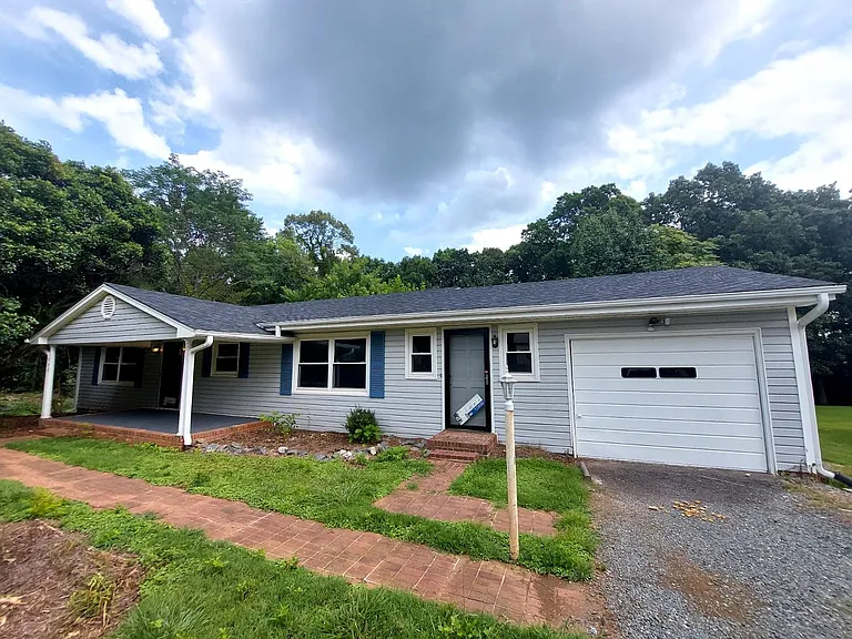 4448 Old Belews Creek Rd — Photo 1