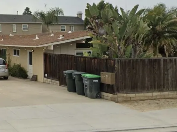 317 University Dr, Costa Mesa, CA 92627
