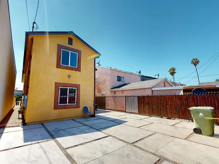 1857 W Slauson Ave — Photo 15