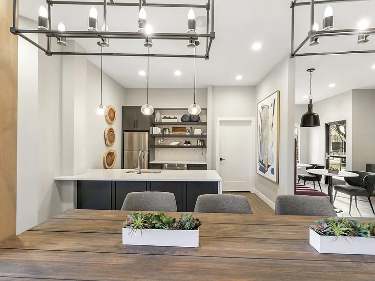 Maison's Landing Apartments — Photo 31