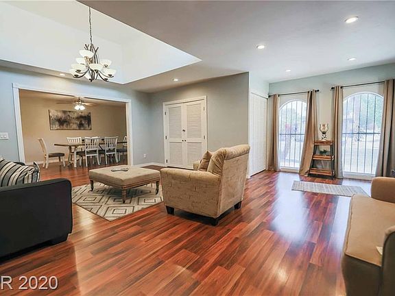5th image of 2724 Heritage Cir