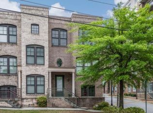 700 Cosmopolitan Dr NE, Atlanta, GA 30324