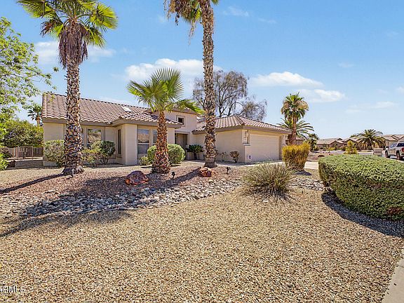 3rd image of 15815 W WILDFLOWER Drive