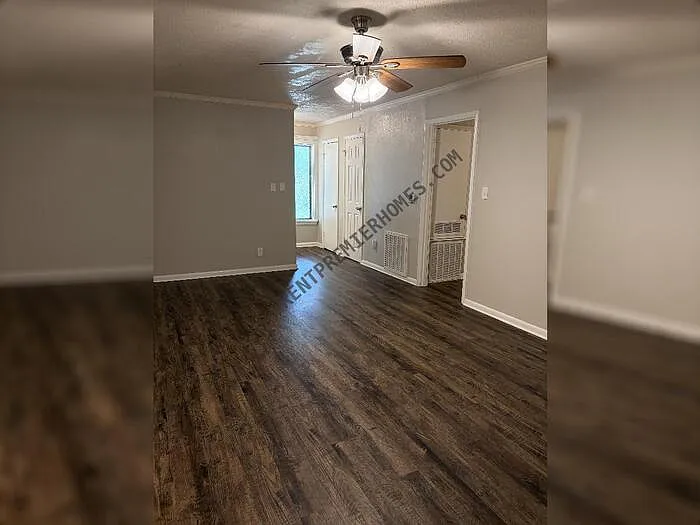 1710 Cedarhurst Dr — Photo 21