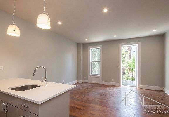 3rd image of 542A Hancock St APT 1