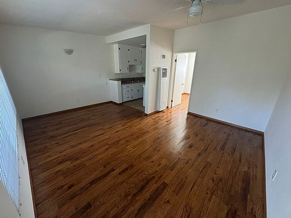 3rd image of 4150 Cleveland Ave APT 31