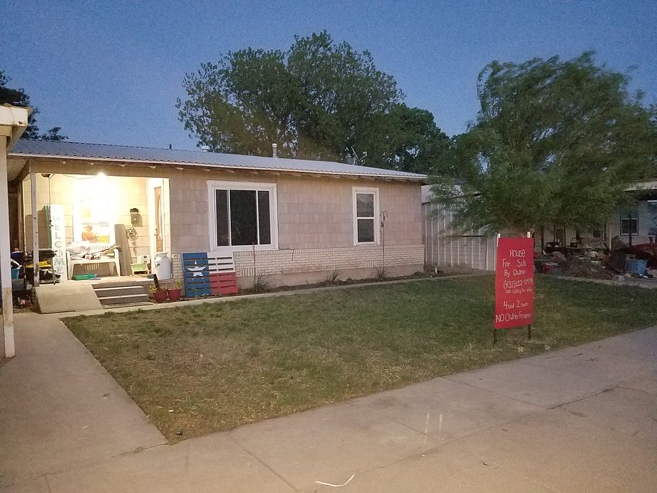 1st image of 207 N Avenue D