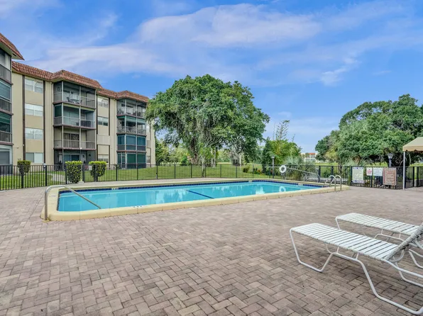 6200 S Falls Cir Drive #202, Lauderhill, FL 33319