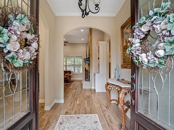 4th image of 1108 Tiel Way Dr