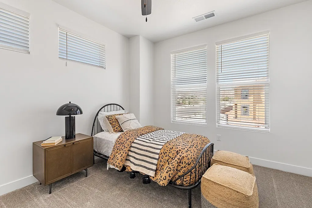 1094 West Albertine Lane - 126 — Photo 4