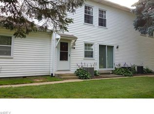 2511 Royal County Down Dr, Uniontown, OH 44685