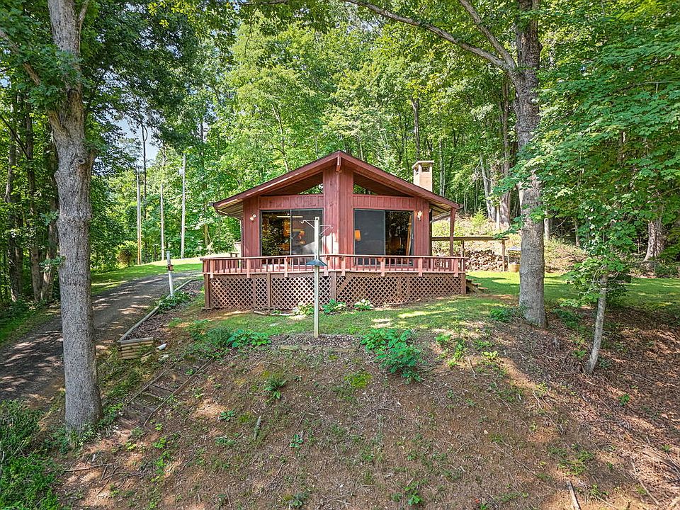 1st image of 153 Boot Hill Rd