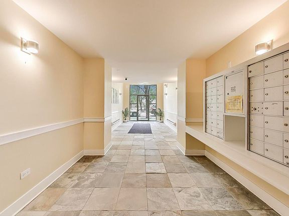 5th image of 207 E 31st St APT 5E