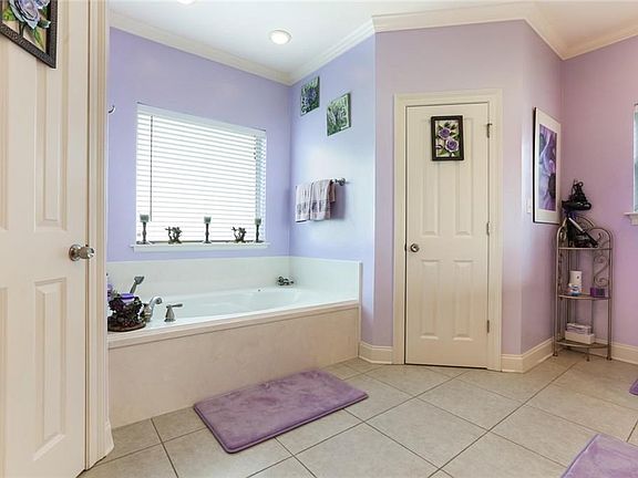5th image of 714 Spring Thyme Dr