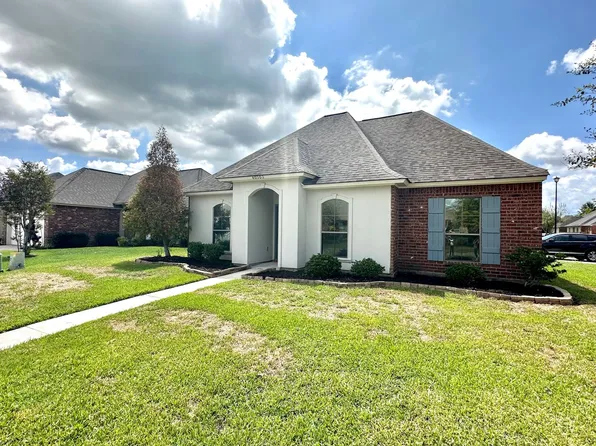 40303 Crestridge Dr, Gonzales, LA 70737