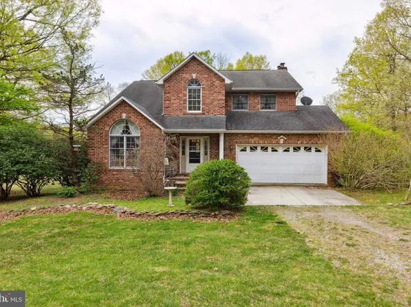 290 Fox Woods Ln, Boyce, VA 22620